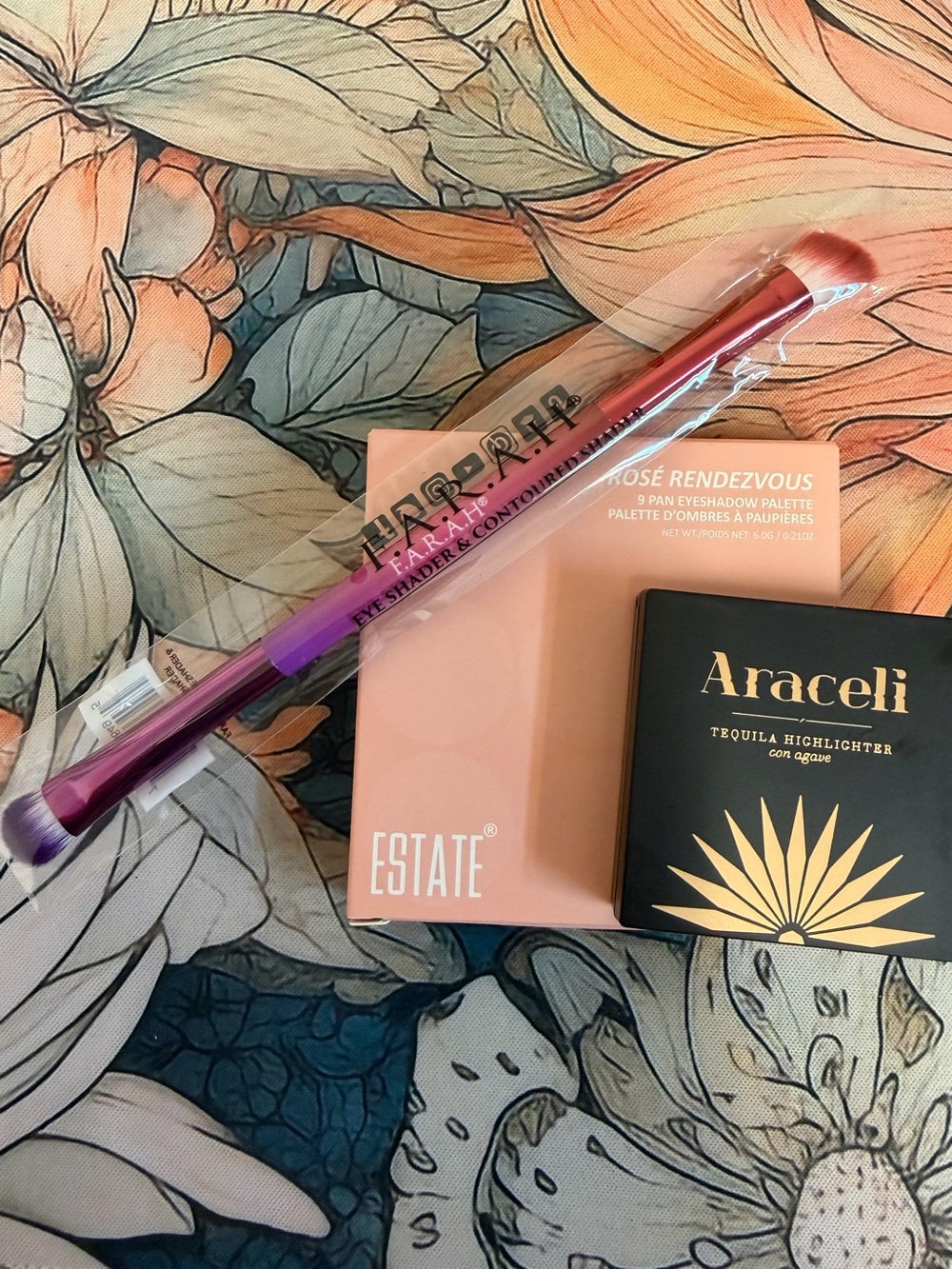3pc Eye Bundle! Estate Eyeshadow Palette, Araceli Tequila Highlighter and Brush